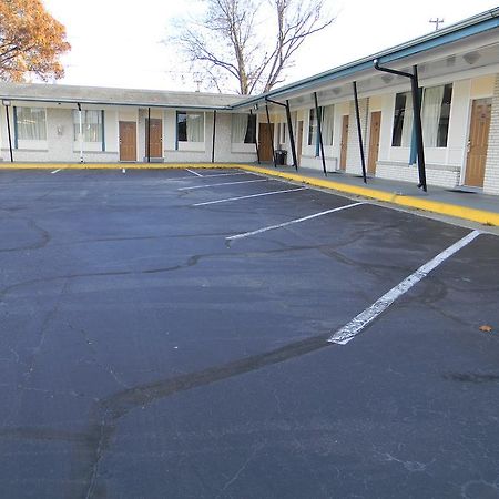 Fairfax Motel Роанок-Рапидс Экстерьер фото
